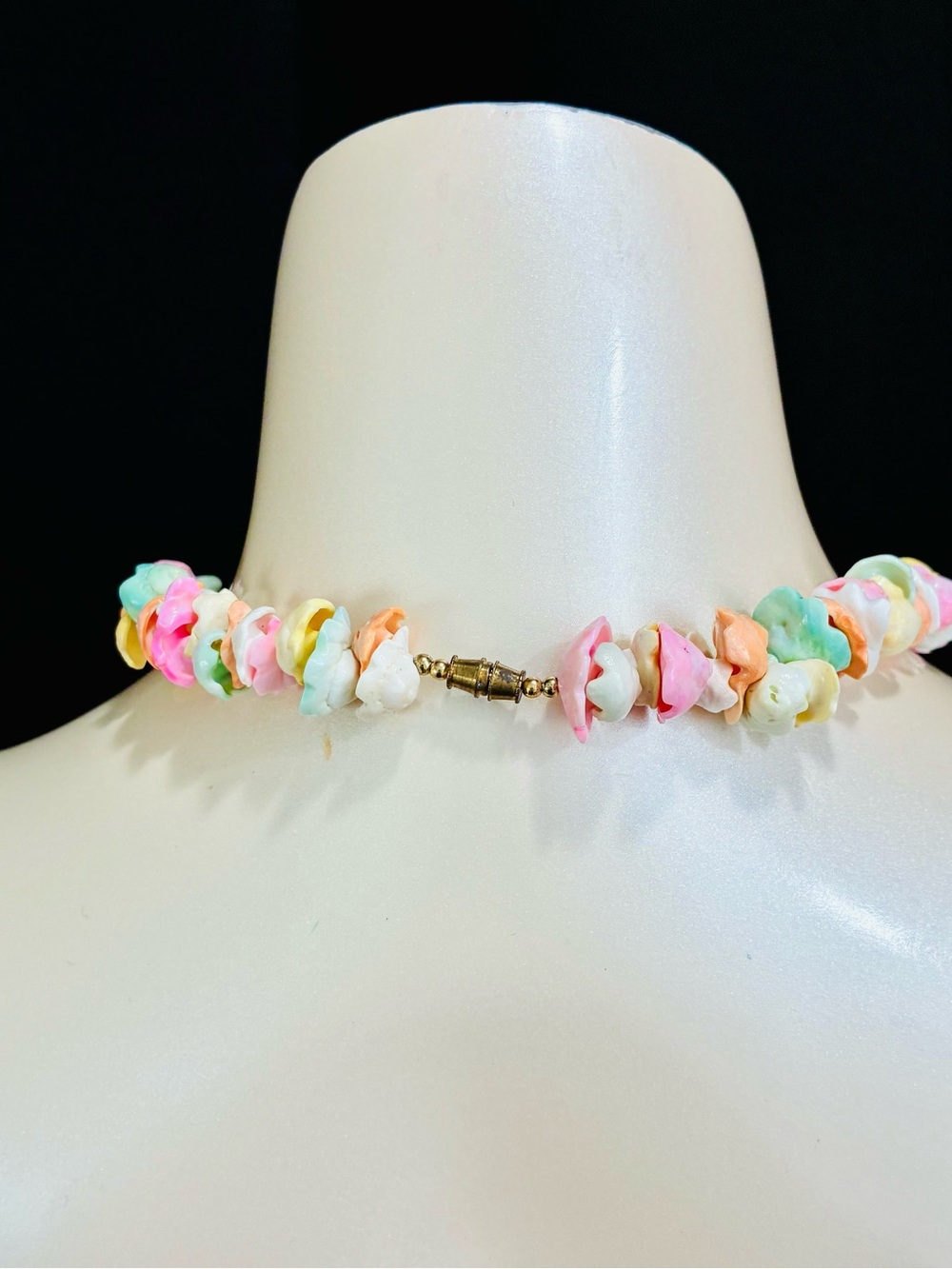 VTG Pastel Multicolor Shell Bead Necklace - ICE CREAM SCOOPS Women's Jewelry - Picture 7 of 16